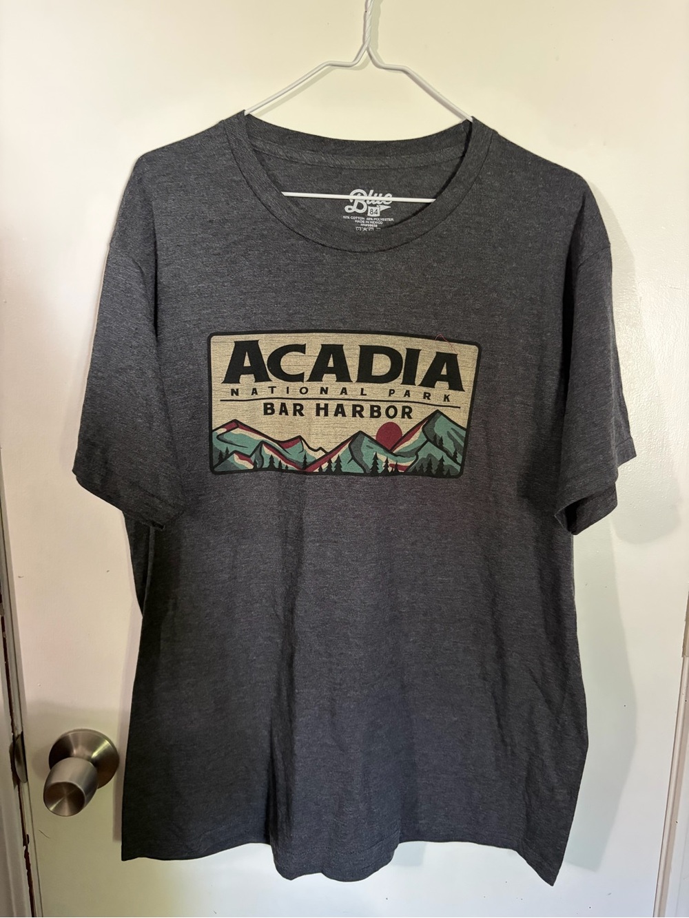 NWOT Men’s Blue 84 Large Acadia Bar Harbor Graphic Tee - Dark Gray Tote15
